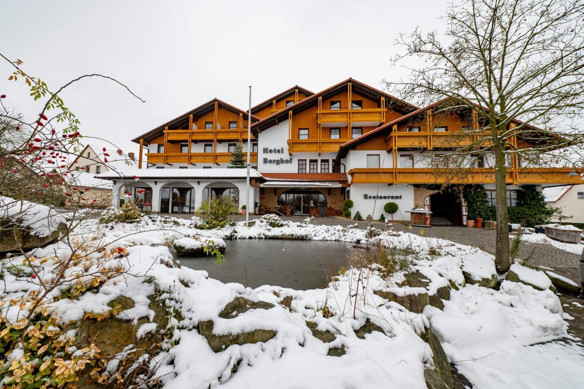 Hotel Berghof Petersberg (Hessen) Exterior foto