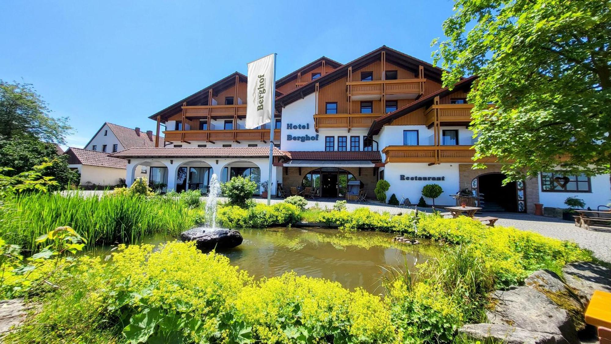 Hotel Berghof Petersberg (Hessen) Exterior foto